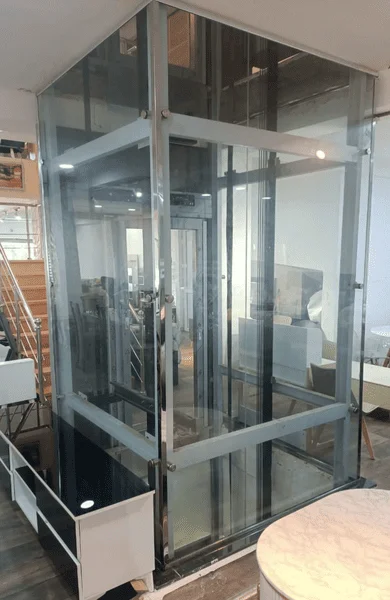 Réalisation et installation de cabine d'ascenseur sur mesure par Kami Elevator à Oran Algérie